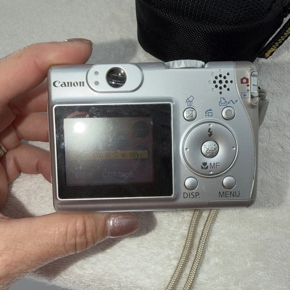 Canon PowerShot A530 5MP Digital Camera with 4x Optical Zoom Tested 2 Memory Car